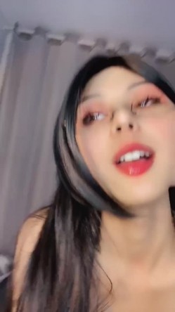 极品舔屏阿黑颜女神【蘸点蜜桃酱】门槛福利，太懂男人了，口活技术一流，高潮脸道具深喉 截图12