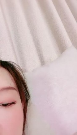 超甜红裙新人小姐姐，性格活泼，黑丝袜美腿，掰开小穴跳蛋磨蹭，塞入拉扯爽的流出白浆 截图14