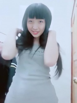 《台湾情侣泄密》湖中之光高二女生廖彦宁性爱私拍泄密流出 截图3