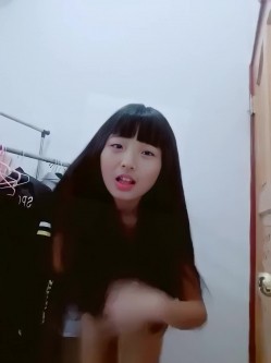 《台湾情侣泄密》湖中之光高二女生廖彦宁性爱私拍泄密流出 截图4
