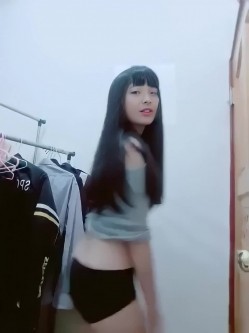 《台湾情侣泄密》湖中之光高二女生廖彦宁性爱私拍泄密流出 截图10