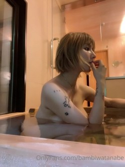 天然巨乳女神，号称第一美臀【渡辺万美】视图福利，一对车大灯又软又弹 截图2