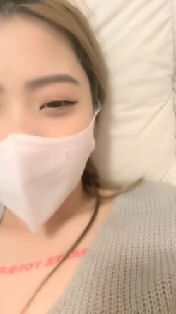 新来的骚货，拜金女，开着特斯拉去车震，【柔柔早点睡】，KTV塞跳蛋，车震，酒店开房一条龙 截图11