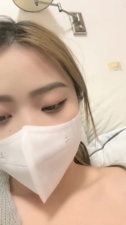新来的骚货，拜金女，开着特斯拉去车震，【柔柔早点睡】，KTV塞跳蛋，车震，酒店开房一条龙 截图13