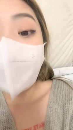 新来的骚货，拜金女，开着特斯拉去车震，【柔柔早点睡】，KTV塞跳蛋，车震，酒店开房一条龙 截图14