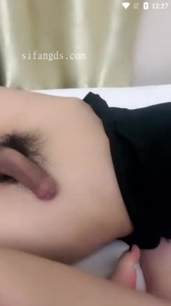 正宗在校学生~【刚好十八】教室上课露奶~约土豪啪啪！ 截图4