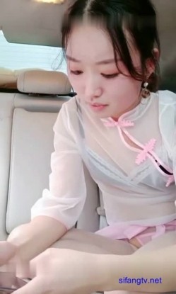 车震学妹 车上啪啪震得厉害引路人大爷观看 截图8