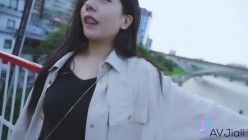 台湾原创国产平台AVJiali 模特 宋雨川 与可爱小辣妹的POV视角激情性爱约会 没有一口饭是白吃的 截图2