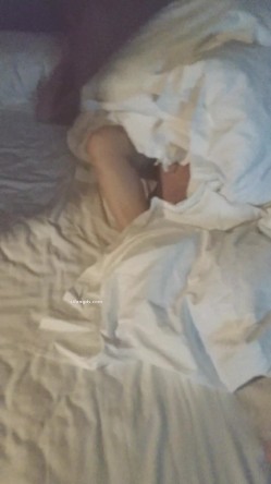 真实绿帽博主，【王军】让老婆陪各个不同单男啪啪，各种特写插穴，太淫乱了 截图3