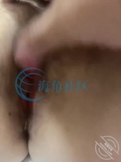 海角侄子爆肏嫂子26.0 趁女友和老妈去逛街 偷偷熘进嫂子房间寻欢 差点被撞见鸡巴都吓软了 截图7