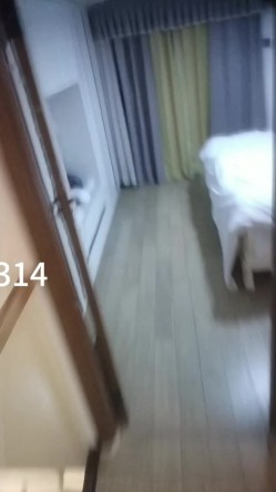 【第一视角探花】175的大高个小姐姐说感觉逼都被操肿了 刚下海每天业务太多，身体被操伤了 截图8