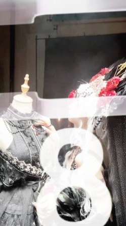 稀有露脸 高端ACG业界女神爆机少女 喵小吉 暗黑系Cos《鸦》敏感乳头变硬耸立 饱满少女阴户诱人至极 截图7
