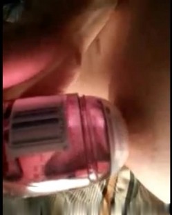 某戏曲学院表演系妹子企鹅号被盗个人空间流出不雅淫乱生活自拍 截图5