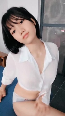 重磅核弹，19岁的美胸学生，10小时，为了学费下海了，【甜甜真可爱】，湖南小仙女 截图8