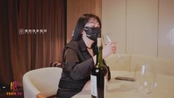 网红巨乳御姐【樱桃空空】出差情缘_女上司和男下属的疯狂之夜 截图3