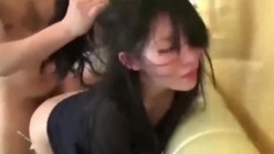 操逼哭的这么伤心 借高利贷了吗 这样肉偿 被粗暴猛怼 脑袋都被操懵了 哭有哈用 截图5