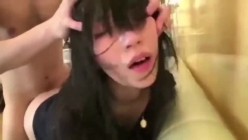 操逼哭的这么伤心 借高利贷了吗 这样肉偿 被粗暴猛怼 脑袋都被操懵了 哭有哈用 截图8