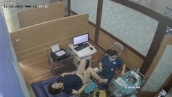 《妇产科监控破解》多位美女少妇张开大腿让医生又抠又摸检查阴道 截图1