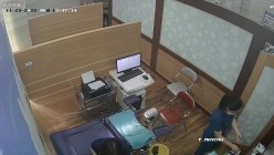 《妇产科监控破解》多位美女少妇张开大腿让医生又抠又摸检查阴道 截图15
