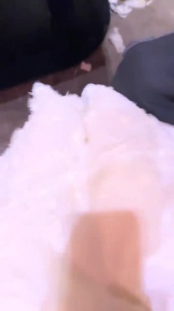 恩惠女神做出轰动平台的事，美美地化妆穿成小仙女去赴约榜一大哥，KTV里被大哥摸奶 出门一路摸奶后打车去开房了 截图10