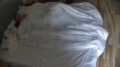情趣酒店 邻家小美女跟男友刚睡醒就开干 男人战斗力爆表 硬生生干了一个多小时 美女也是激情狂野 截图7
