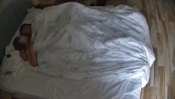 情趣酒店 邻家小美女跟男友刚睡醒就开干 男人战斗力爆表 硬生生干了一个多小时 美女也是激情狂野 截图9