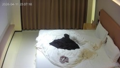 多彩大学城 极品小美女的偷情全集 剧情对白极度炸裂 美女叫声销魂索命 更多进帖子里看描述 截图2