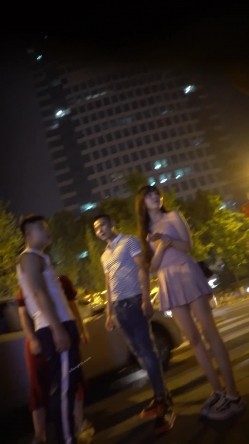 论坛VIP资源大师极限贴身CD超多漂亮小姐姐亮点多多各种骚丁露臀蕾丝骚内COSER美眉直接真空露逼 截图2
