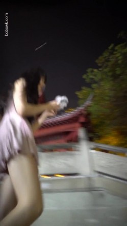 论坛VIP资源大师极限贴身CD超多漂亮小姐姐亮点多多各种骚丁露臀蕾丝骚内COSER美眉直接真空露逼 截图10