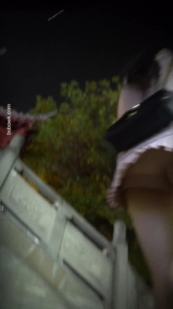 论坛VIP资源大师极限贴身CD超多漂亮小姐姐亮点多多各种骚丁露臀蕾丝骚内COSER美眉直接真空露逼 截图12
