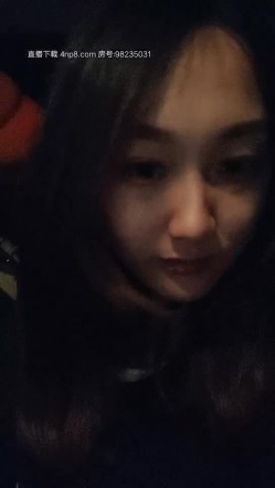 极品欲女姐妹花〖双飞女王〗午夜约战粉丝户外车震玩双飞 两个漂亮小骚货轮着骑屌猛摇 口爆吞精太骚了 高清源码录制 截图16