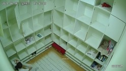 舞蹈班《监控破解》偷拍多位美女学员后台换衣服 截图7