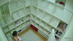 舞蹈班《监控破解》偷拍多位美女学员后台换衣服 截图14