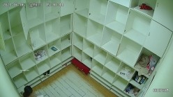 舞蹈班《监控破解》偷拍多位美女学员后台换衣服 截图16