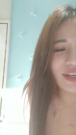 颜值不错丰满身材少妇双人啪啪 浴室洗澡口交床上肉丝上位骑乘抽插 截图11
