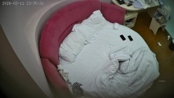 酒店偷拍 ️大学生情侣白衬衫清纯眼镜乖乖女被腿毛旺盛男友带酒店调教 截图15