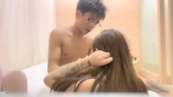 【超人探花】，19岁兼职小妹，C罩杯美乳诱人，赚钱加享受，换情趣装激情爆操 截图10