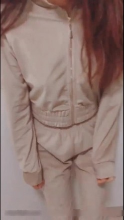 情景剧演绎网络红人美女待老公睡着隔壁情夫老婆睡着相约来到楼道里偷情干一会又到车里玩车震无套内射对白淫荡 截图1