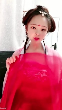 22岁哺乳期-古典气质女神 ️，宫女穿越，小笼包奶子，软软的，自慰到高潮喷尿，爽死！ 截图7