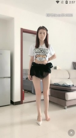 大白腿非常直非常美的170CM九头身邻家女神，不开美颜也能这么好看，最有冲击力的还是她数一数二的顶级模特儿身材 截图5