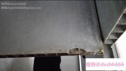 上海外国语大学女生偷拍她宿舍其它女生洗澡尿尿,意外拍到一个室友洗澡的时候在手淫 截图3