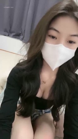 好耐撕的校花~【一朵小白云】牛仔小短裤引粉~直播被操 截图4