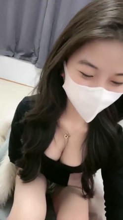 好耐撕的校花~【一朵小白云】牛仔小短裤引粉~直播被操 截图5