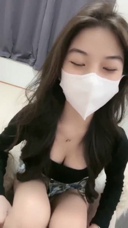 好耐撕的校花~【一朵小白云】牛仔小短裤引粉~直播被操 截图12