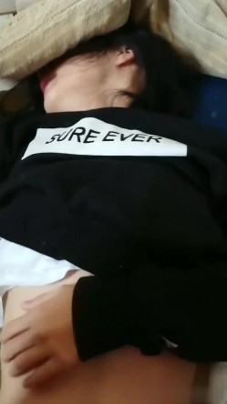 眼睛里面有小星星的00后妹子目前最全合集整理 清纯的外表下隐藏着一颗骚动的心 截图1