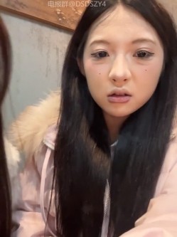 ️精神小妹【chunxiaoquqn】新晋精神小妹团播、几个年轻闺蜜一起下海赚钱 截图12