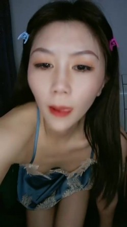 35岁瑜伽少妇：人美又骚的阿姨，谁顶得住这股风骚劲，非常喜爱吃鸡，女上位骑得欲仙欲死！ 截图2