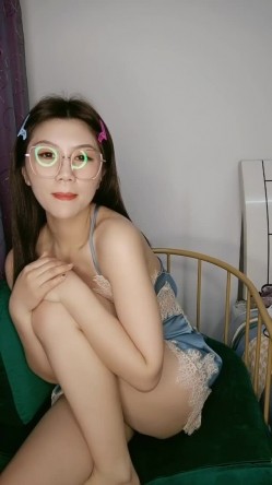 35岁瑜伽少妇：人美又骚的阿姨，谁顶得住这股风骚劲，非常喜爱吃鸡，女上位骑得欲仙欲死！ 截图6