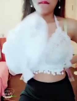 阿娇妹妹~光荣的大波御姐，泳池露出，这样玩球球实在太棒了！ 截图3