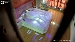 萤石云酒店新破解安防摄像头偷拍纹身男女白天开房激情玩搞难度姿势做爱 截图10